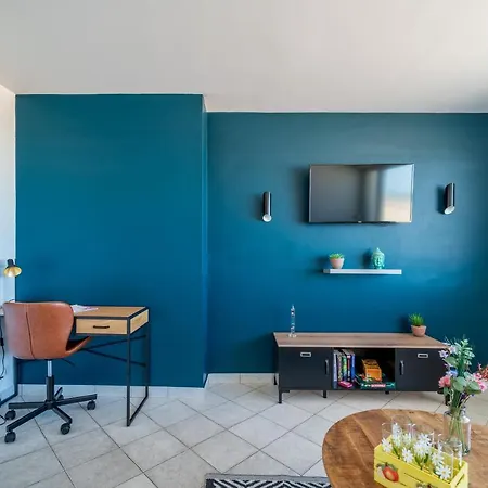 Malo-les-bains Lumineux Et Traversants Face A La *